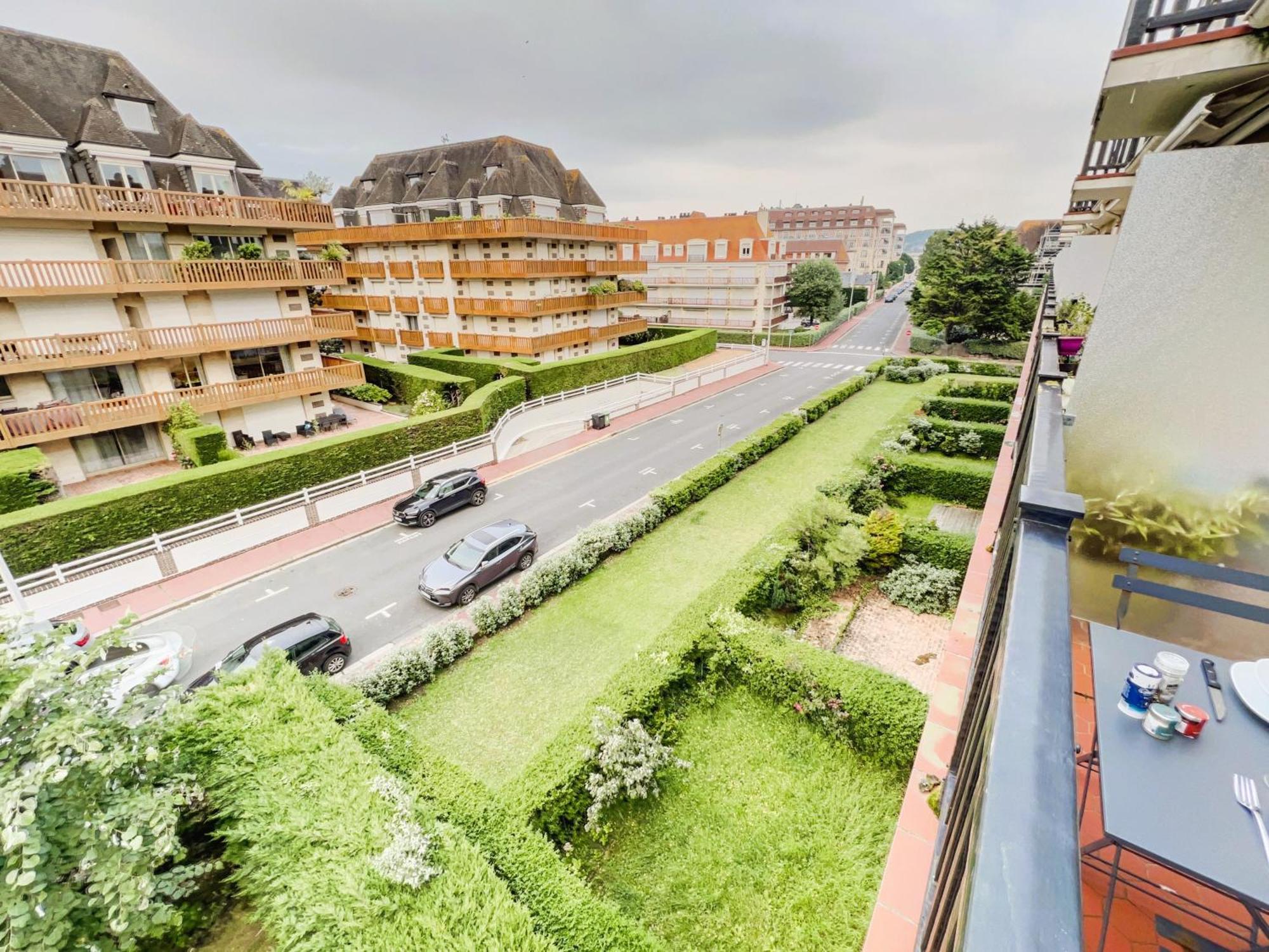 Deauville Triangle D'Or Proche Mer & Casino Aux Clefs Des Sacres Luaran gambar