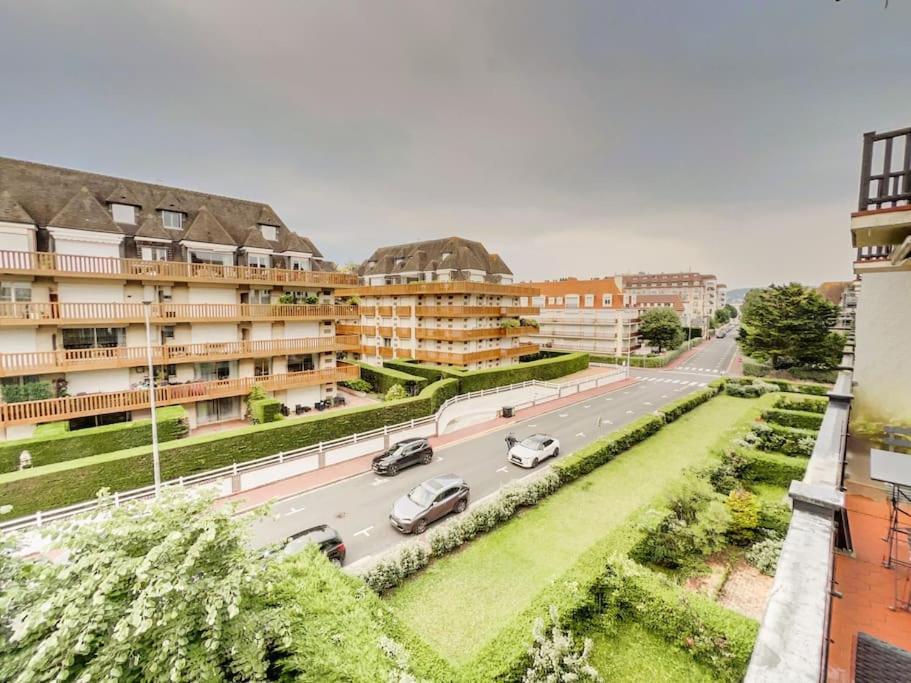 Deauville Triangle D'Or Proche Mer & Casino Aux Clefs Des Sacres Luaran gambar