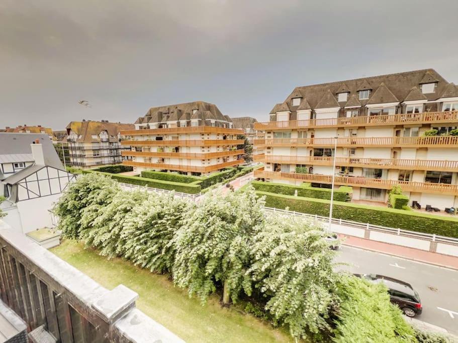 Deauville Triangle D'Or Proche Mer & Casino Aux Clefs Des Sacres Luaran gambar