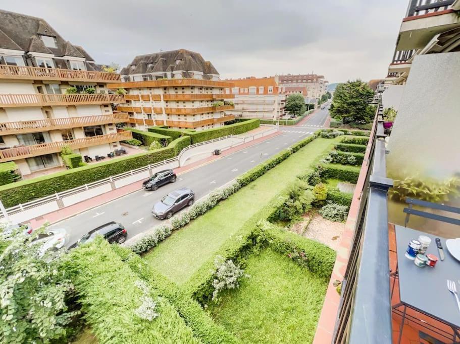 Deauville Triangle D'Or Proche Mer & Casino Aux Clefs Des Sacres Luaran gambar